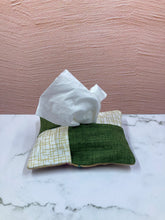 Load image into Gallery viewer, Royal Pinups ~ Travel Tissue Holders